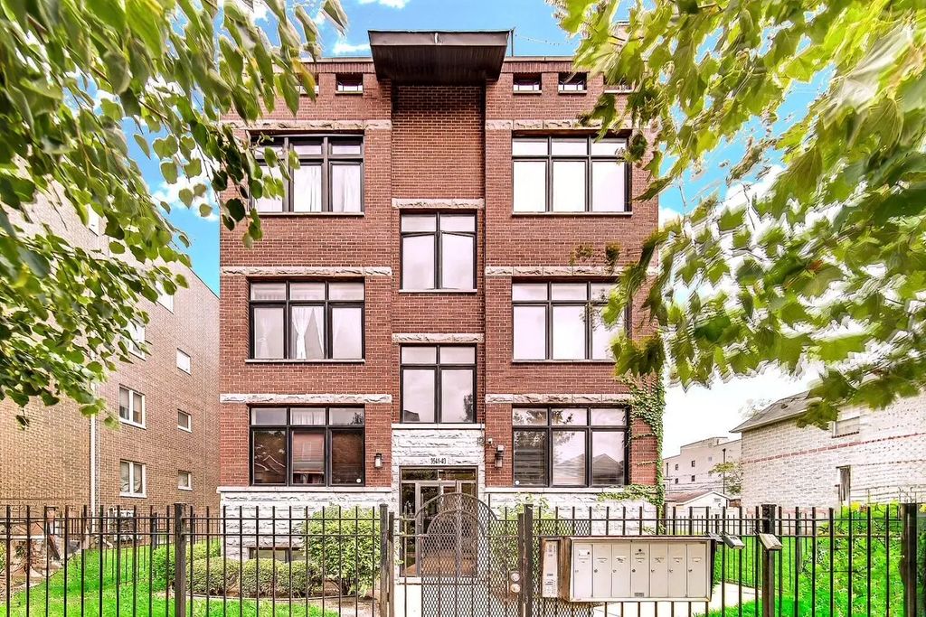 3541 S Prairie Avenue 4, Chicago