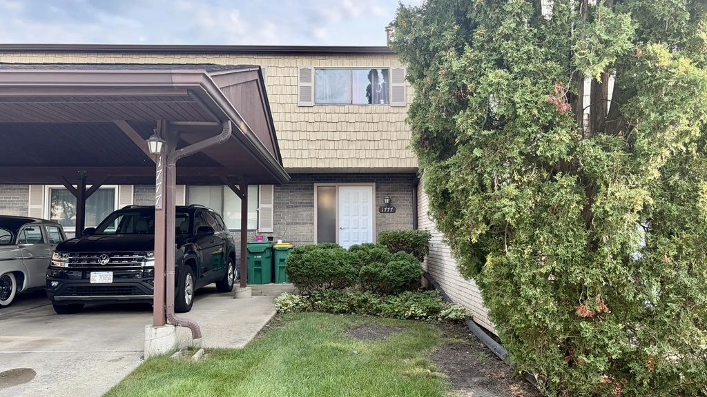 1777 Shoshonee Trail, Wheeling