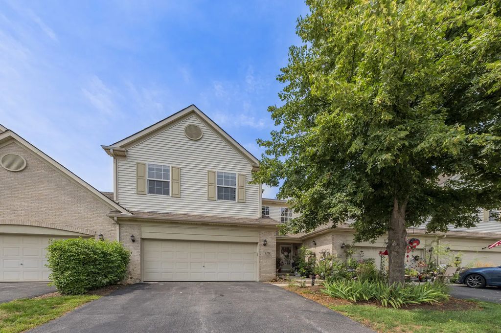 1226 Bradley Circle, Elgin