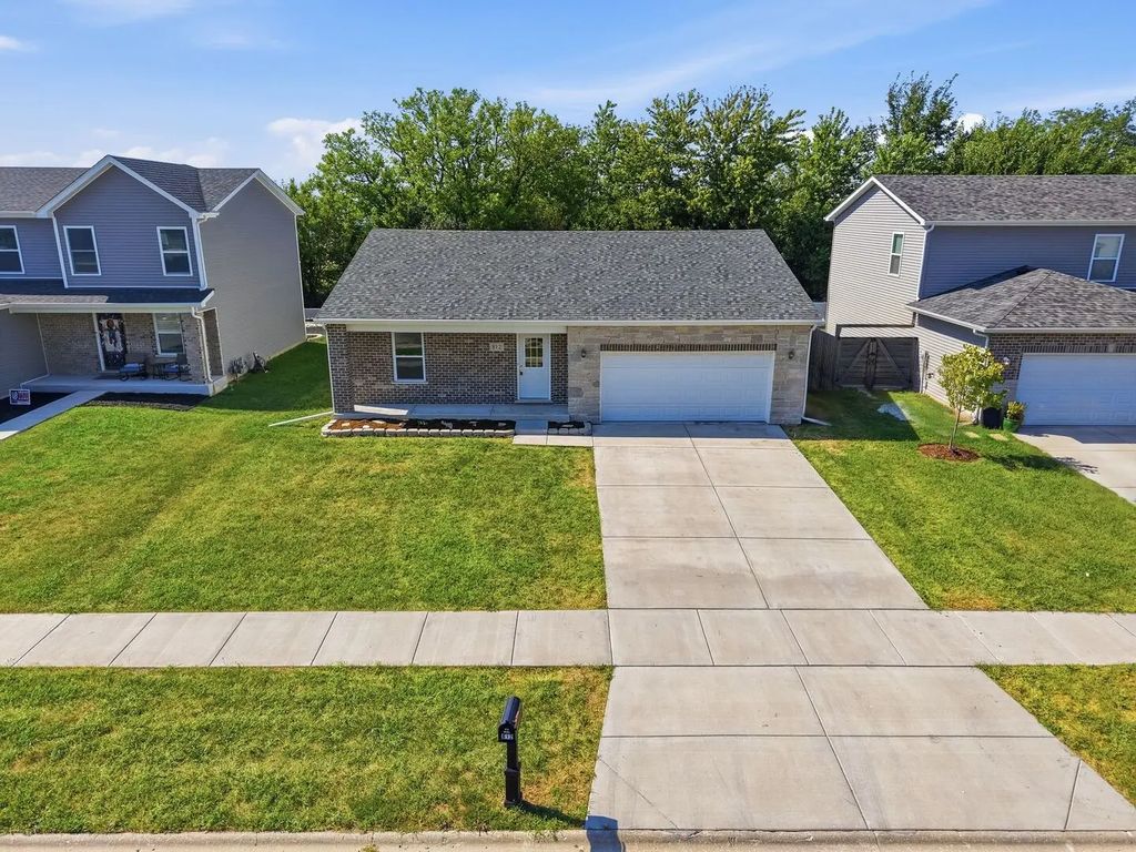 812 Western Avenue, Braidwood