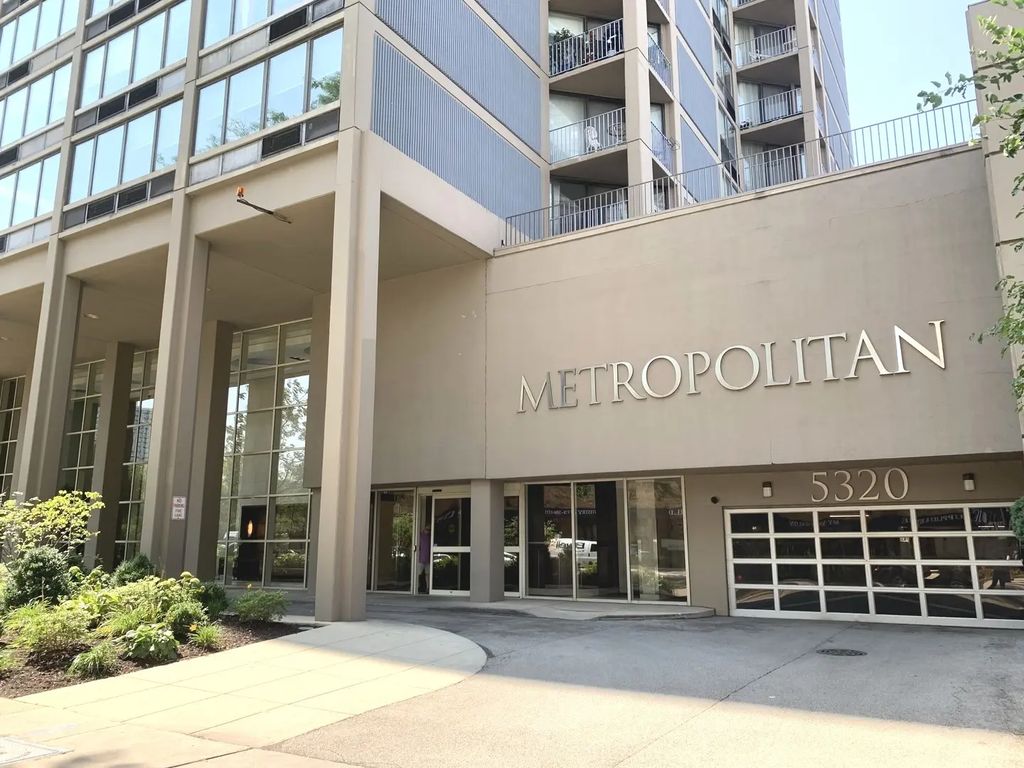 5320 N Sheridan Road 611, Chicago, 60640