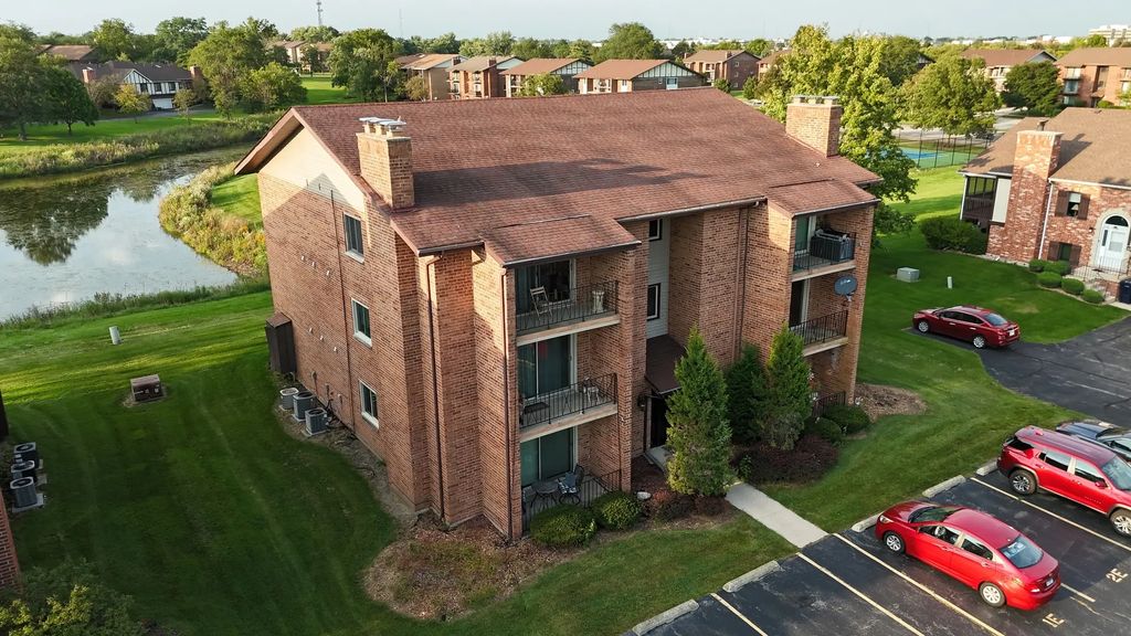 9900 Treetop Drive 2e, Orland Park