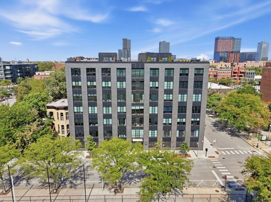 1400 W Monroe Street 2b, Chicago