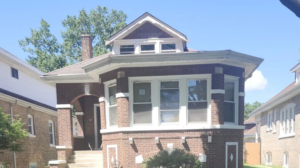 8846 S Parnell Avenue, Chicago