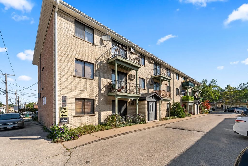 2016 N Harlem Avenue 7w, Elmwood Park, 60707
