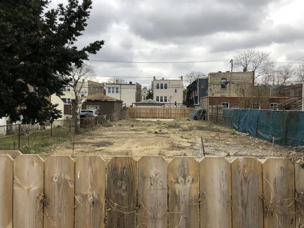 2054 N Pulaski Road, Chicago, 60639
