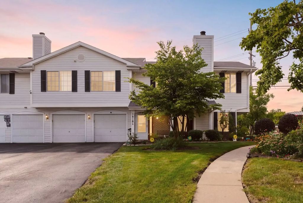 1610 Durham Court D, Darien, 60561