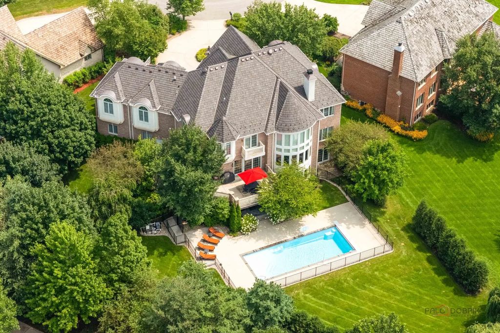 151 Palmer Circle, Vernon Hills
