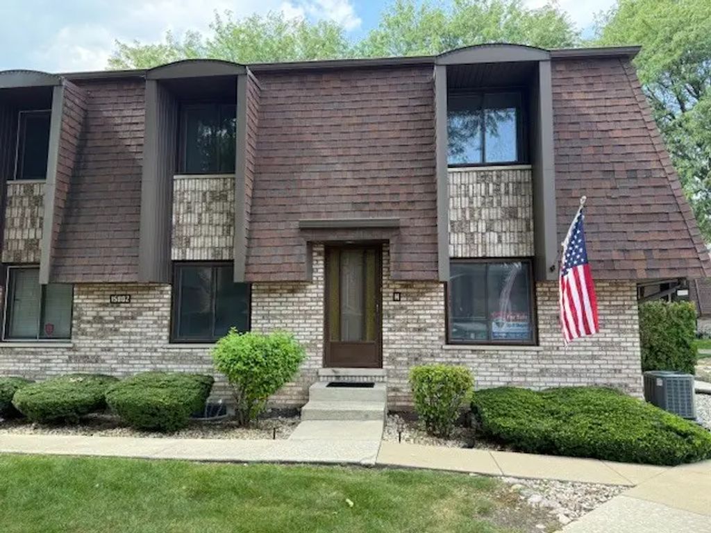 15802 Laramie Avenue H, Oak Forest, 60452