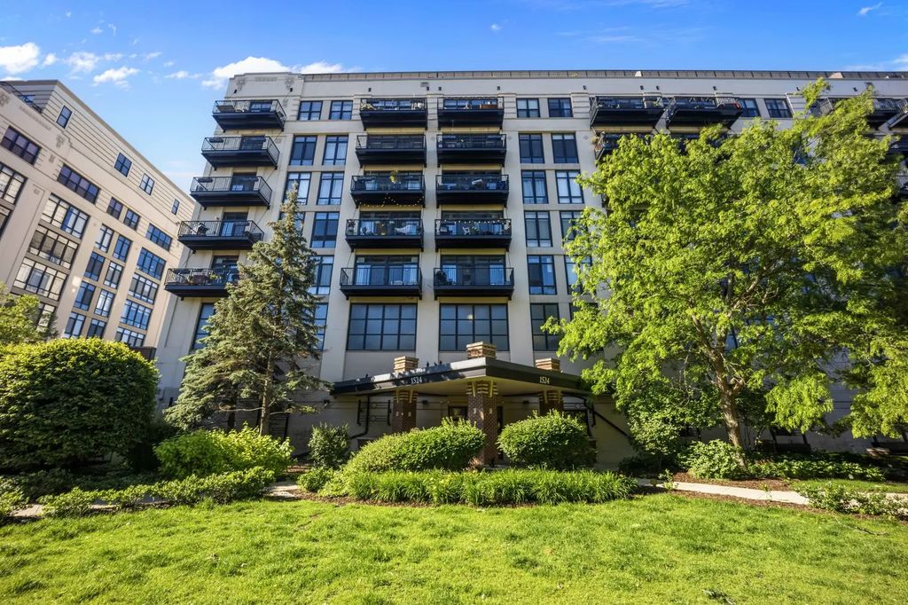 1524 S Sangamon Street 309, Chicago