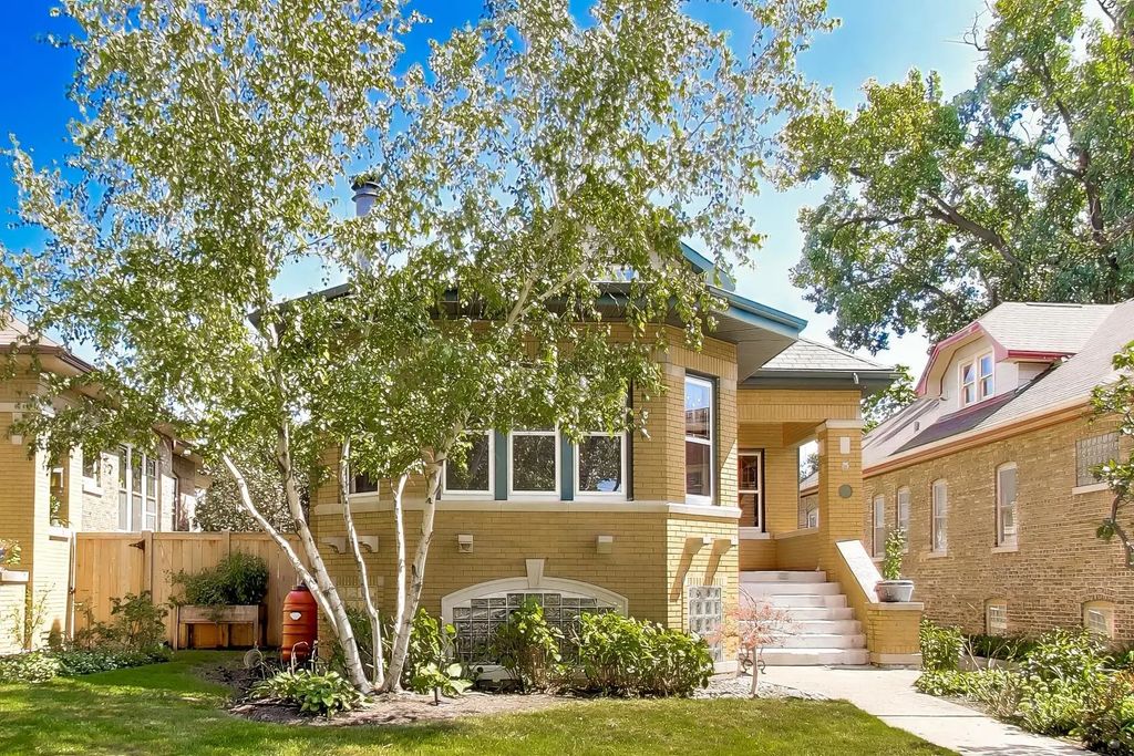 1212 N Ridgeland Avenue, Oak Park