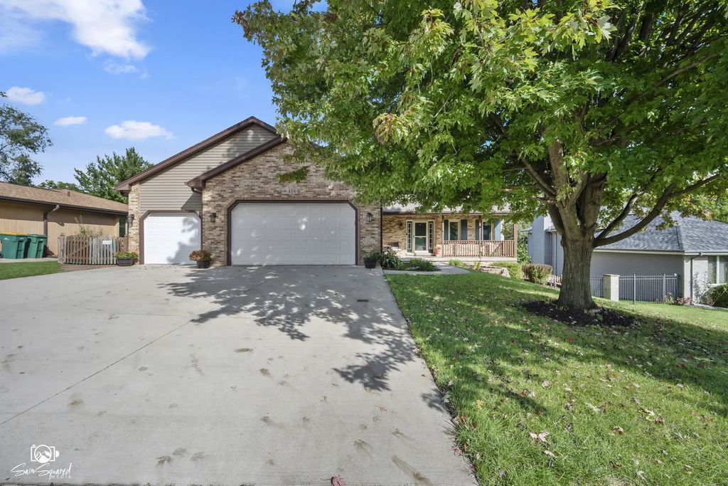 406 Garden Terrace, Shorewood