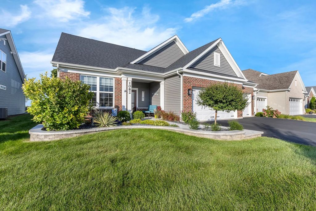 1082 Bernice Drive, Bolingbrook