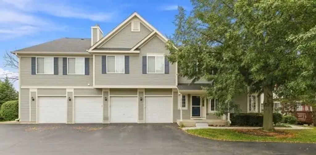 3 Windsor Circle A, South Elgin, 60177