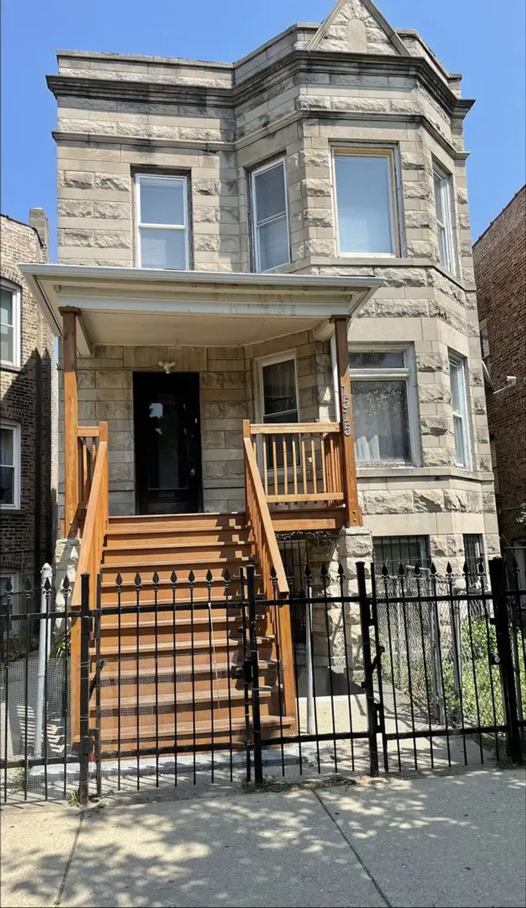 1511 N Keystone Avenue 2, Chicago