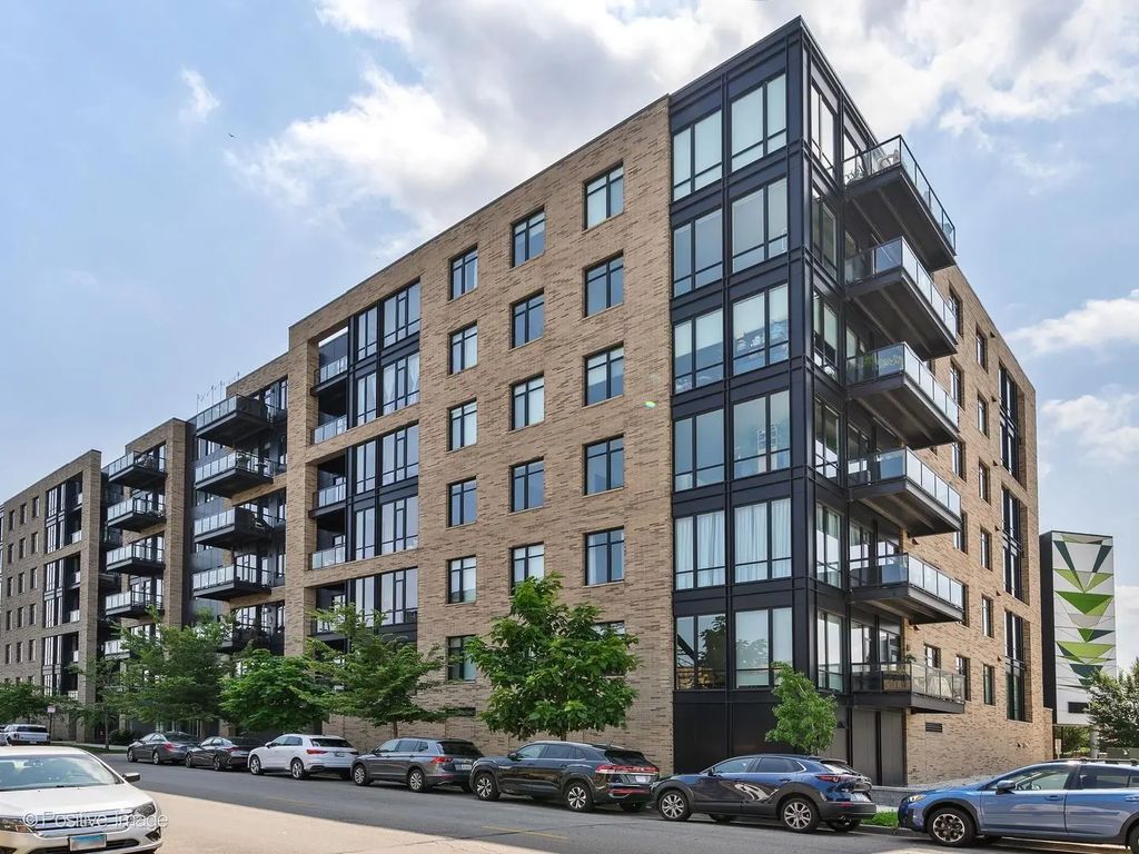 1701 W Webster Avenue 602, Chicago