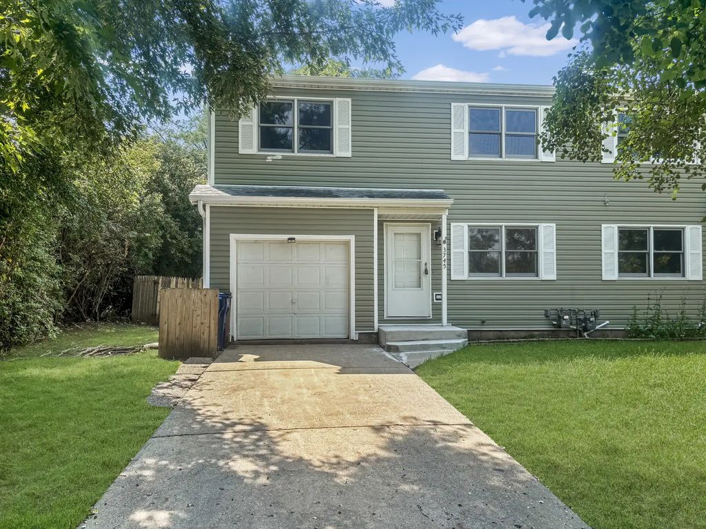 3745 Johns Manville Avenue, Gurnee