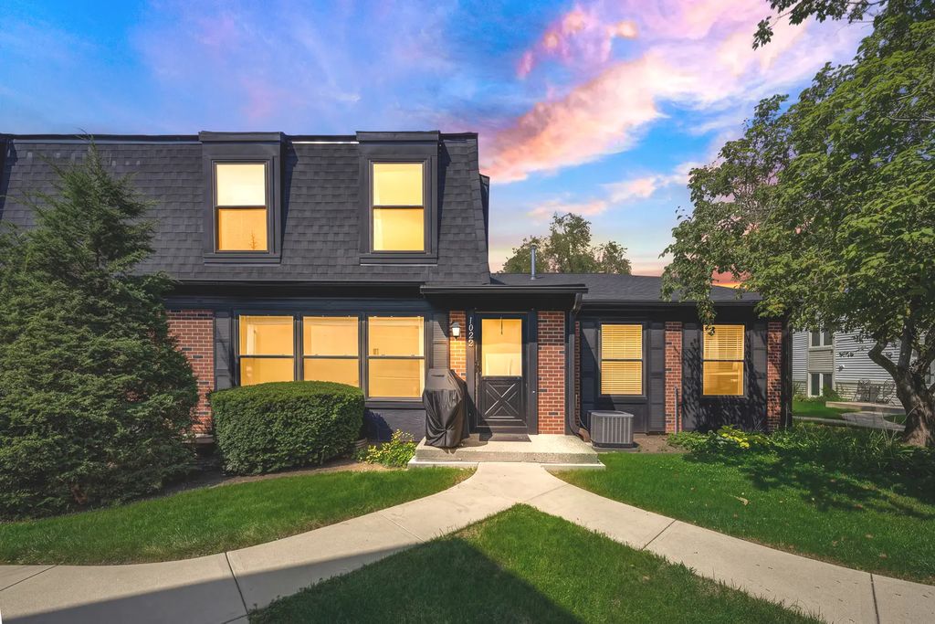 1022 Inverrary Lane, Deerfield, 60015