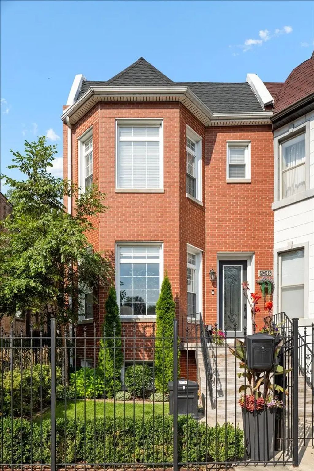4346 S Forrestville Avenue, Chicago, 60653