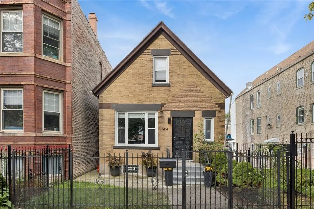 1414 N Avers Avenue, Chicago, 60651