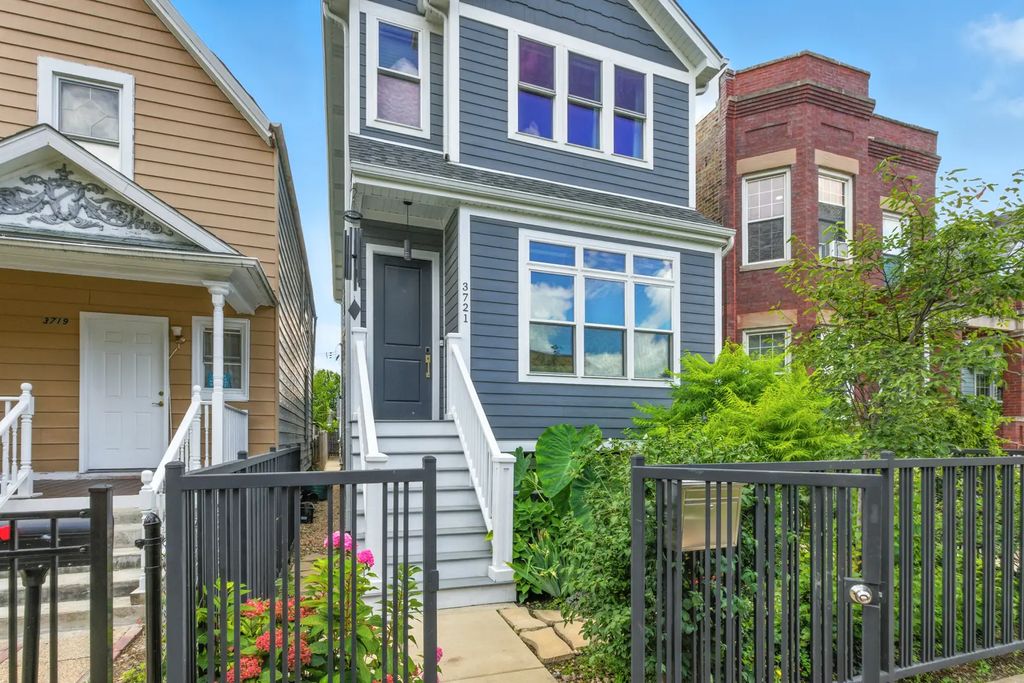 3721 W Wabansia Avenue, Chicago, 60647