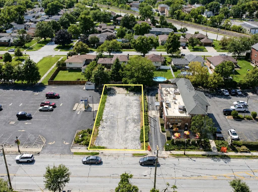 17448 Oak Park Avenue, Tinley Park