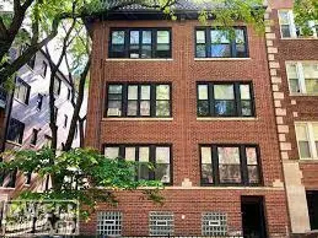 709 W Barry Avenue E1, Chicago, 60657