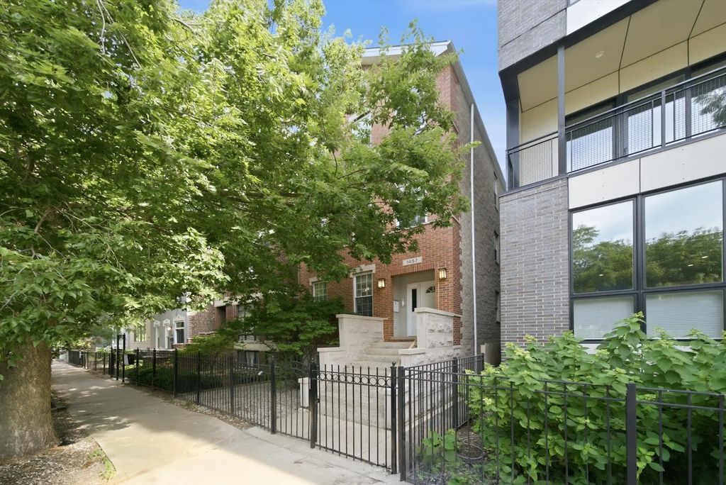 1457 W Fry Street 1, Chicago, 60642