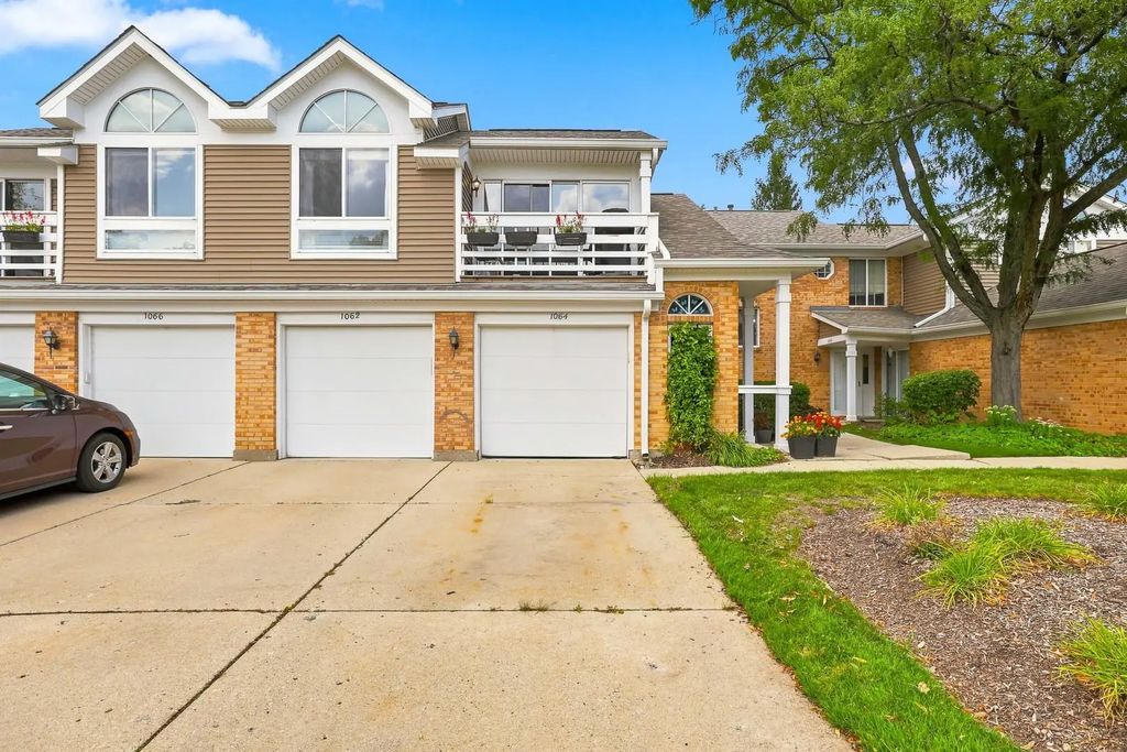 1064 Courtland Drive, Buffalo Grove, 60089