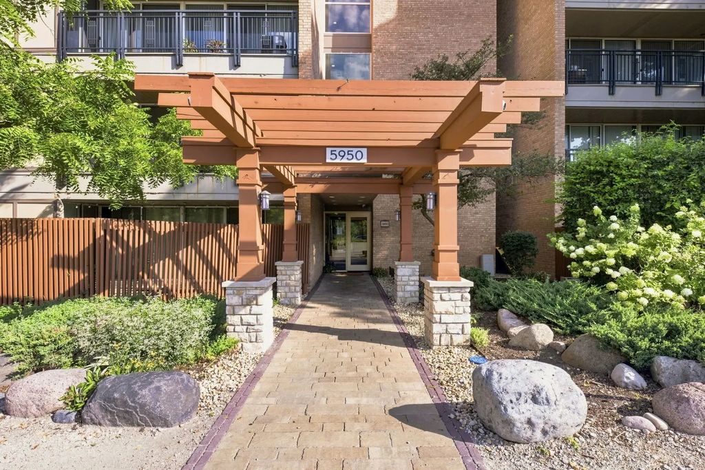 5950 Oakwood Drive 1c, Lisle, 60532