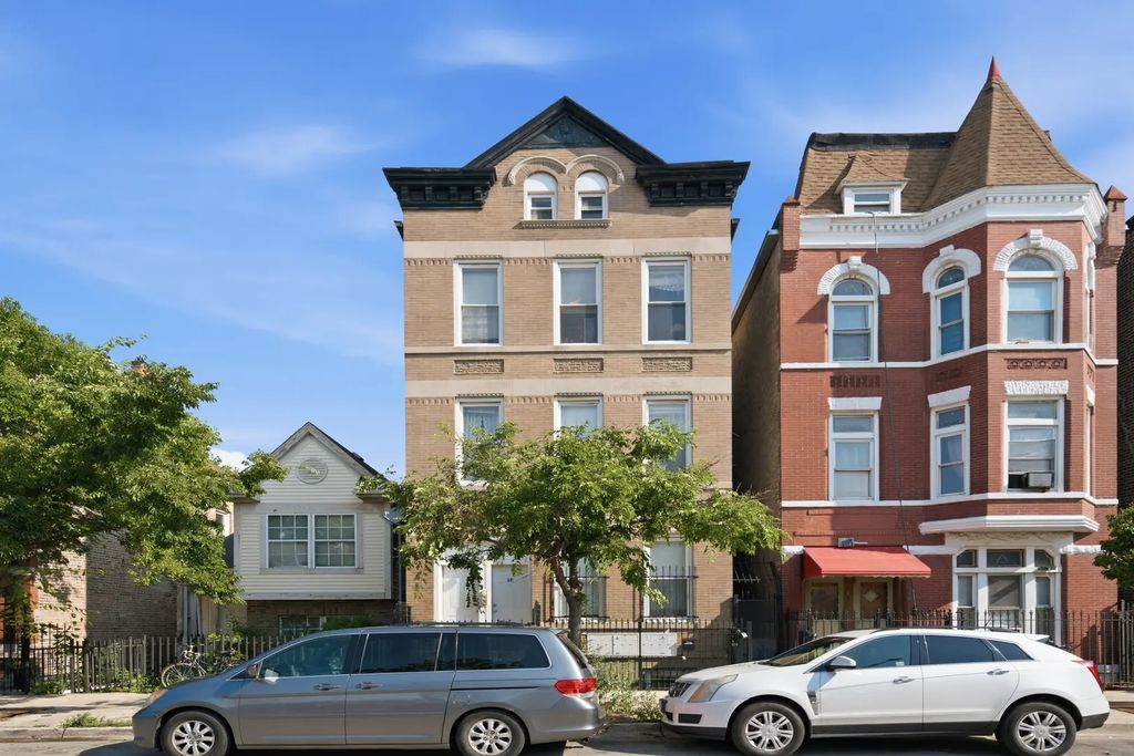 1334 W 18th Place, Chicago