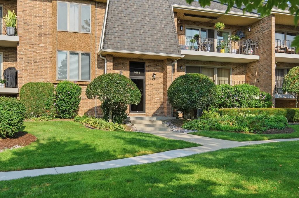 9164 Del Prado Drive 1n, Palos Hills, 60465