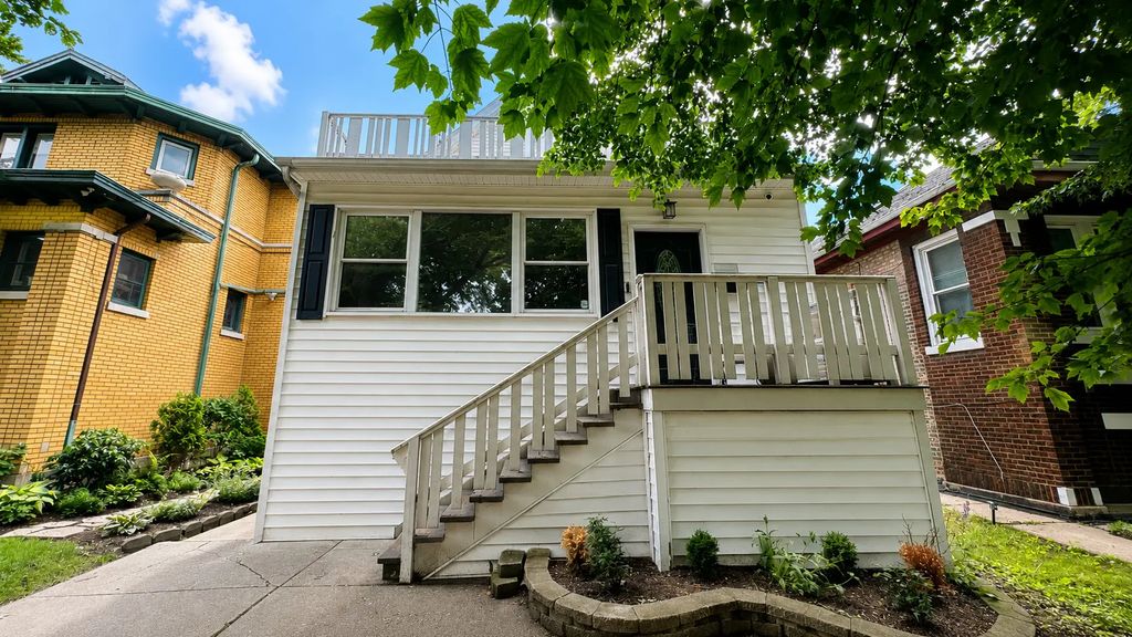 1844 S 61st Court, Cicero