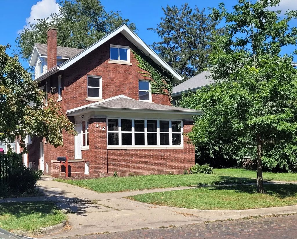 312 W White Street, Champaign