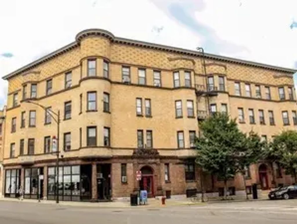 664 W Oakdale Avenue 3, Chicago, 60657
