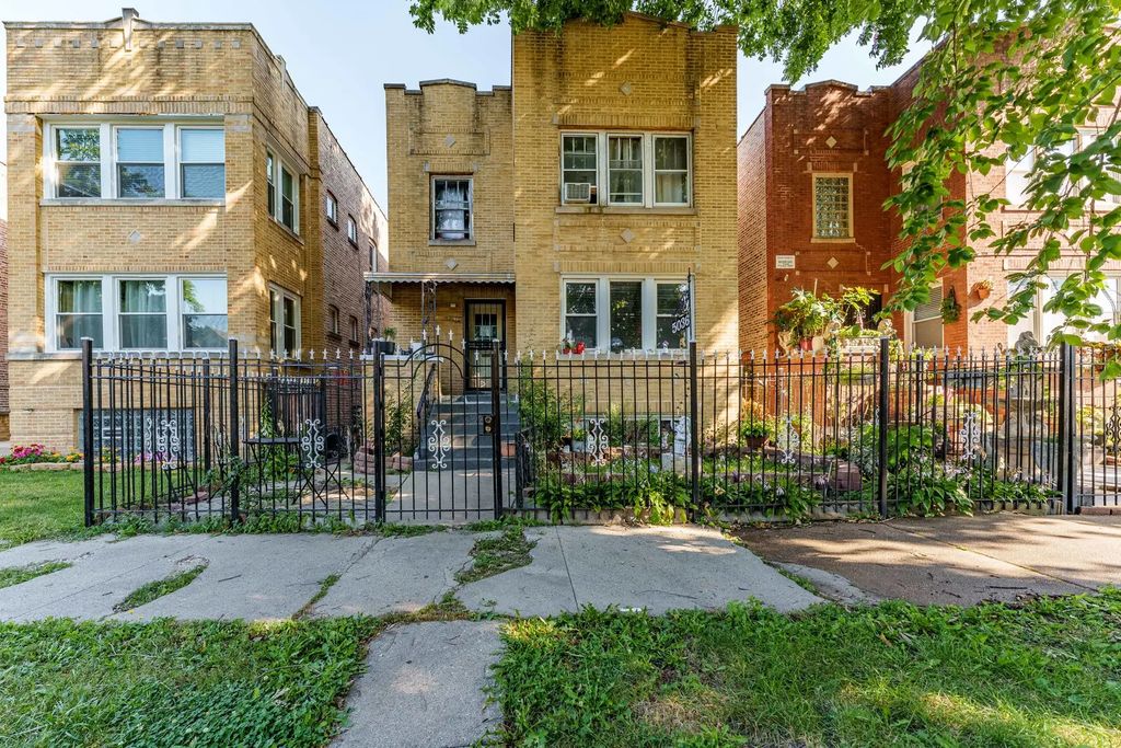 5036 W Wrightwood Avenue, Chicago, 60639