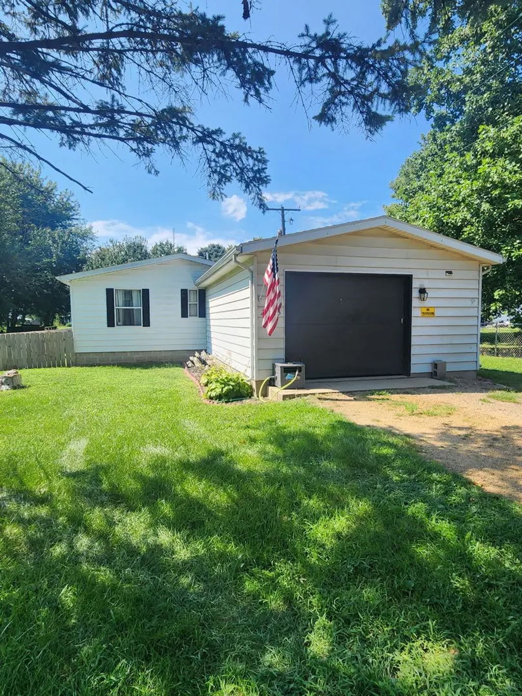 24653 2035 East Street, Kasbeer