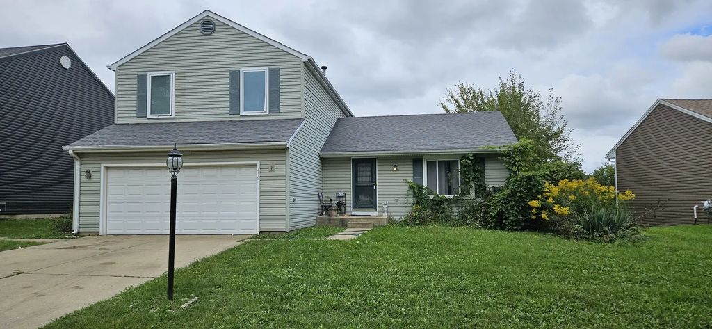 419 Kensington Drive, Streamwood