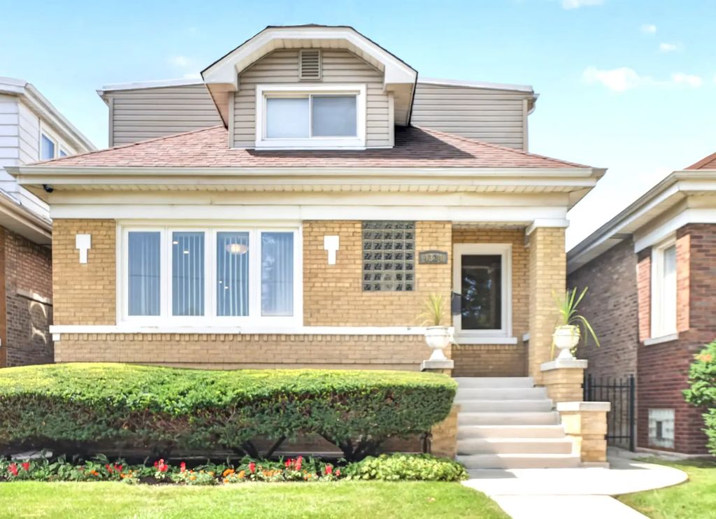 4334 N Monitor Avenue, Chicago, 60634