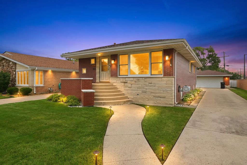 9429 Major Avenue, Oak Lawn