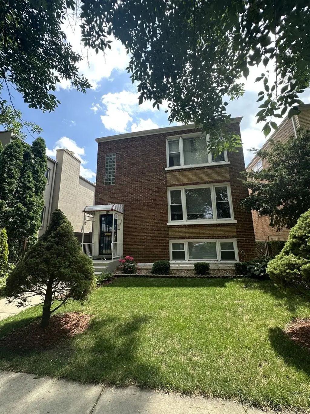 2023 W Balmoral Avenue 1, Chicago, 60625