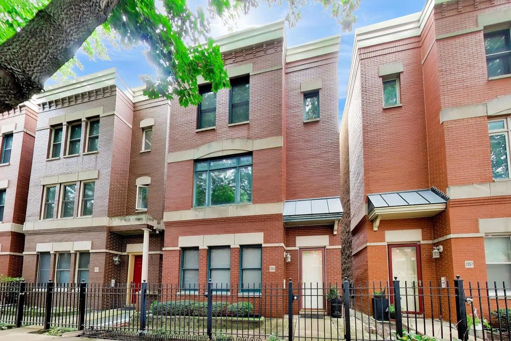 1355 W Fillmore Street C, Chicago