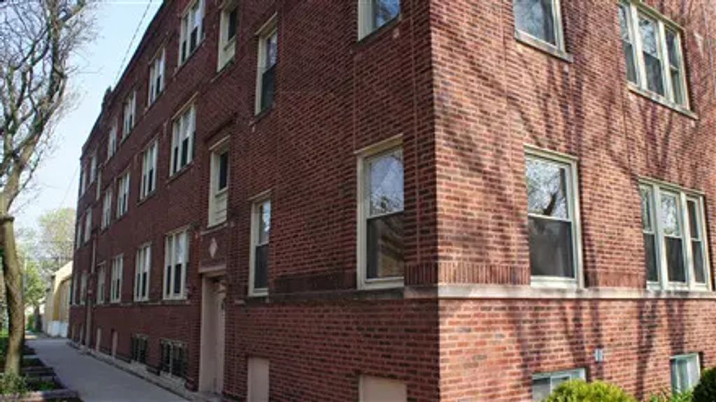 2915 W George Street 2, Chicago