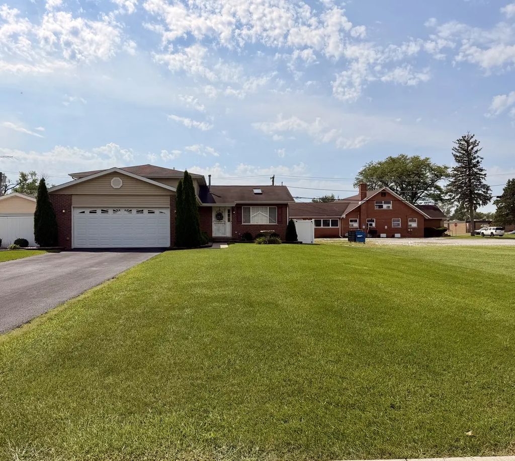 400 W 16th Street, Chicago Heights