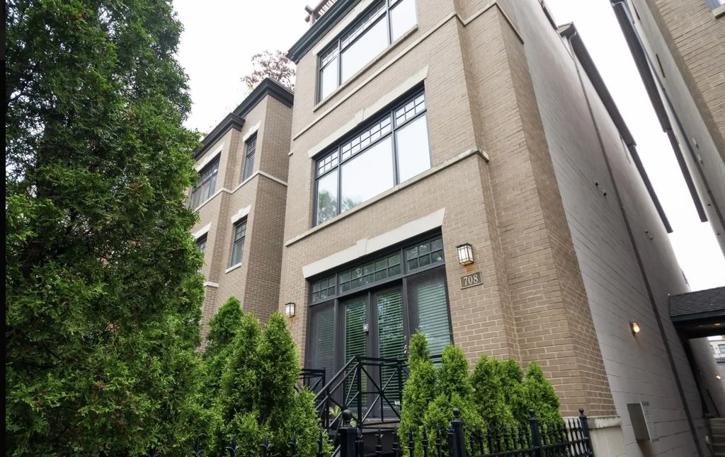 708 W Schubert Avenue B, Chicago, 60614