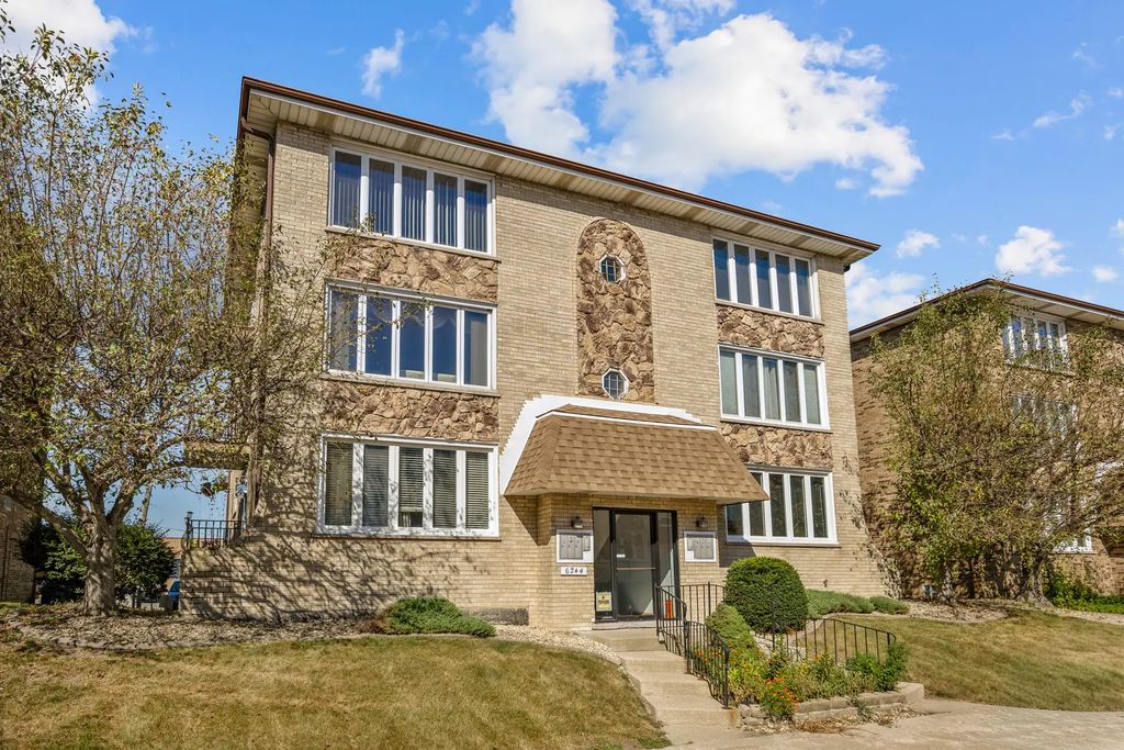 6244 S Newland Avenue 3s, Chicago