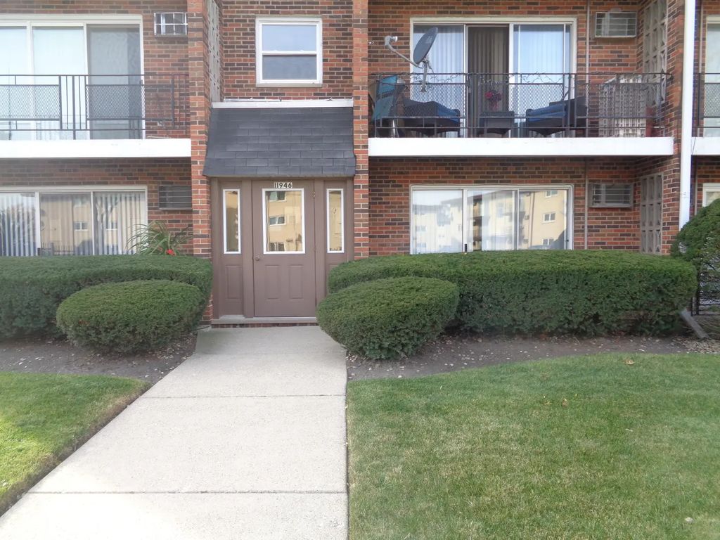11946 S Ridgeway Avenue 1b, Alsip