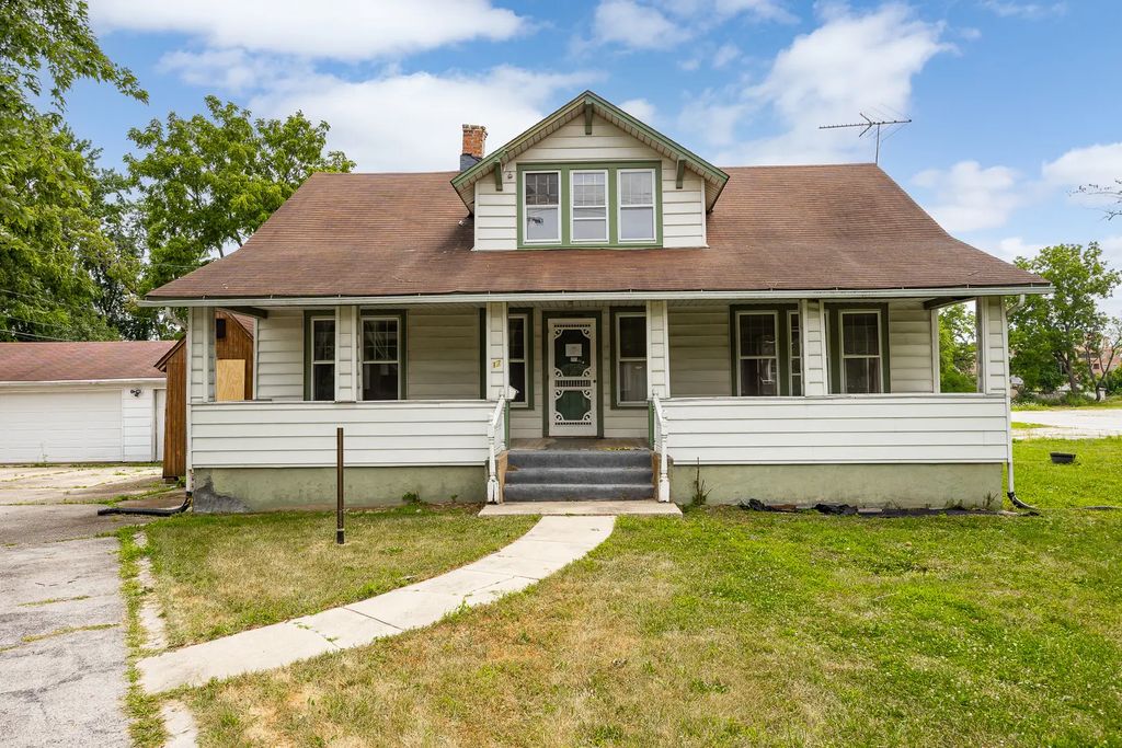 17 S Wabash Avenue, Glenwood