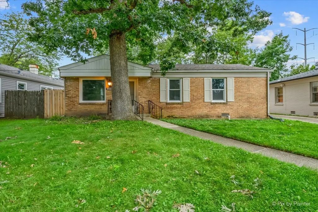 1706 North Avenue, Waukegan
