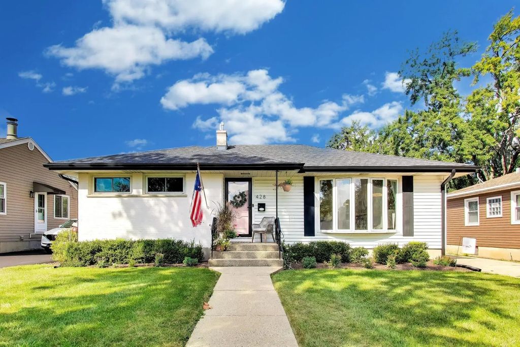 428 N Stewart Avenue, Lombard